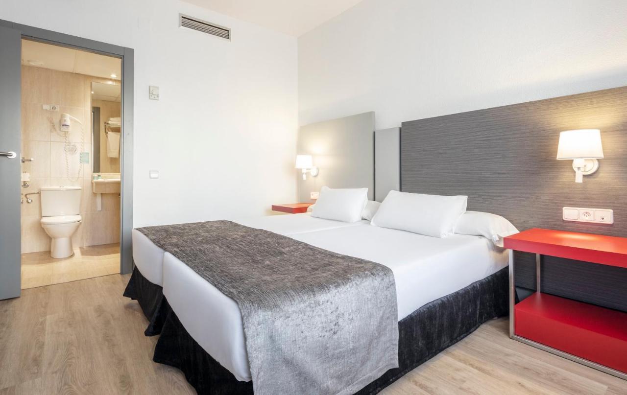 Ilunion Romareda Hotel Сарагоса Екстериор снимка