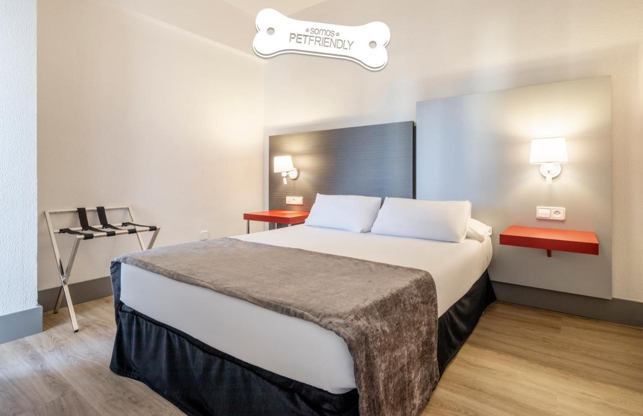 Ilunion Romareda Hotel Сарагоса Екстериор снимка