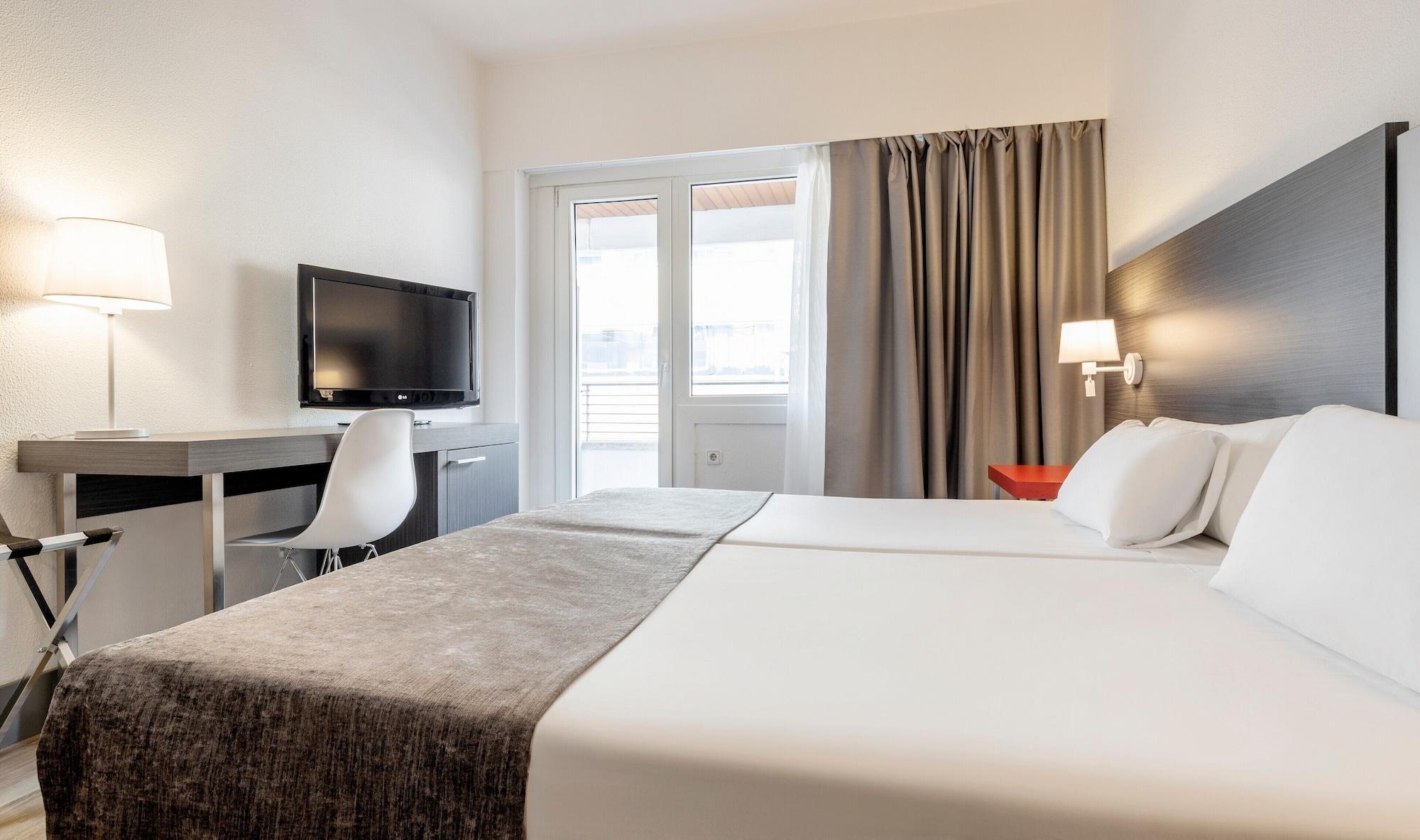 Ilunion Romareda Hotel Сарагоса Екстериор снимка