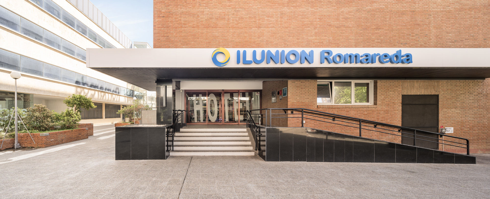 Ilunion Romareda Hotel Сарагоса Екстериор снимка