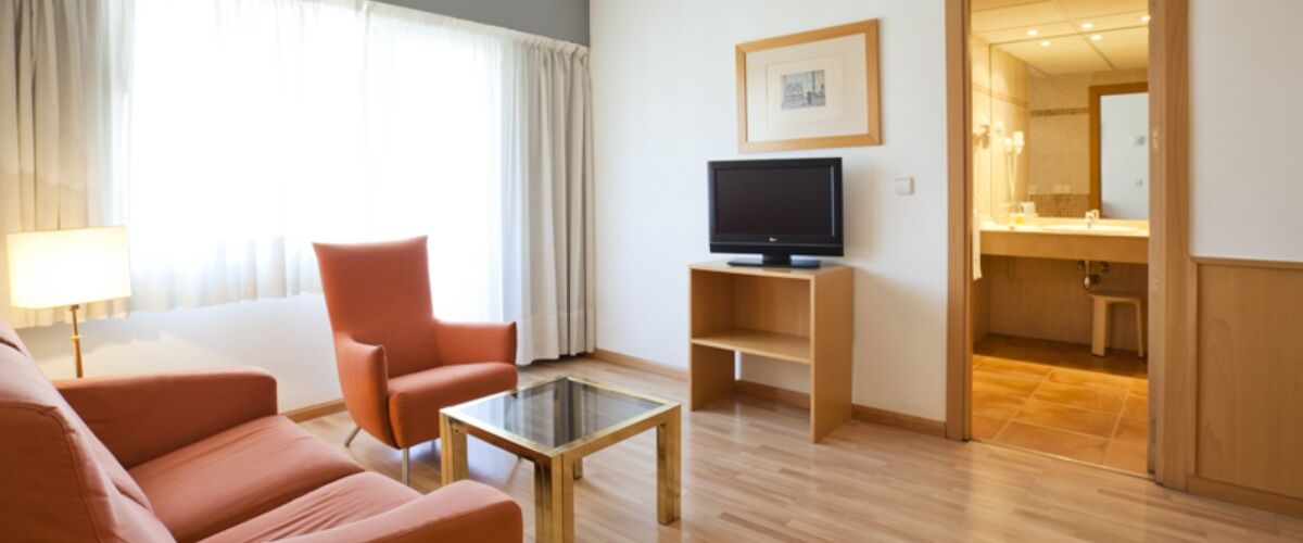 Ilunion Romareda Hotel Сарагоса Екстериор снимка